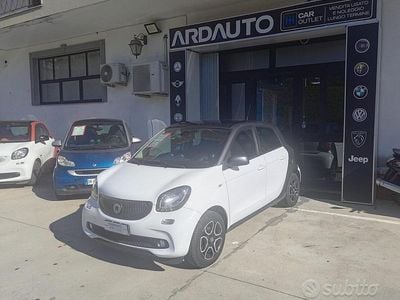 Usata Smart ForFour Passion 71 CV (52 kW) 2016 Bianco Utilitaria