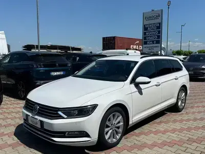 Usata VW Passat Business 120 CV (88 kW) 2018 Bianco Station wagon