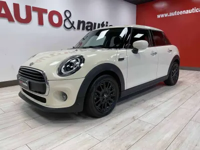 Usata Mini ONE 102 CV (75 kW) 2020 Beige Utilitaria