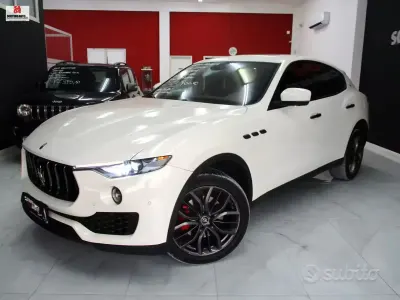 Usata Maserati Levante 250 CV (183 kW) 2019 Bianco SUV