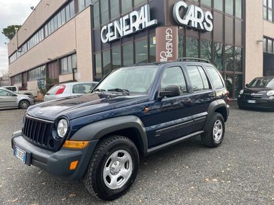 usata Jeep Cherokee 2.8 crd Sport 65th autom. * GANCIO TRAINO *