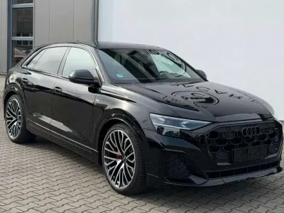 Usata Audi Q8 S-Line 286 CV (210 kW) 2025 Nero metallizzato SUV