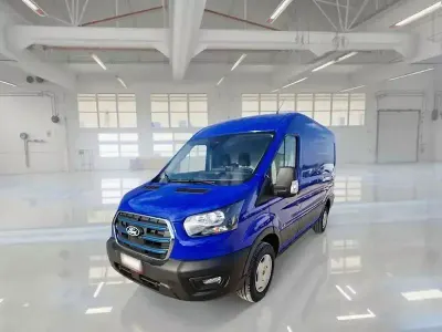 Nuova Ford T Trend 99 kW (135 CV) 2025