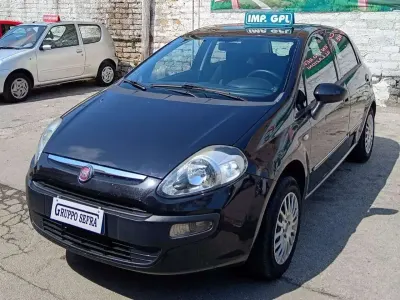 Usata Fiat Punto Evo Emotion 77 CV (56 kW) 2011 Nero Utilitaria