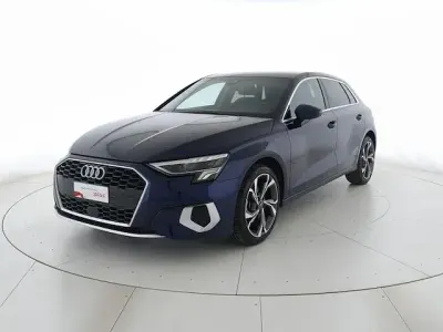 Usata Audi A3 Advanced 116 CV (85 kW) 2023 Blu navarra metallizzato Berlina