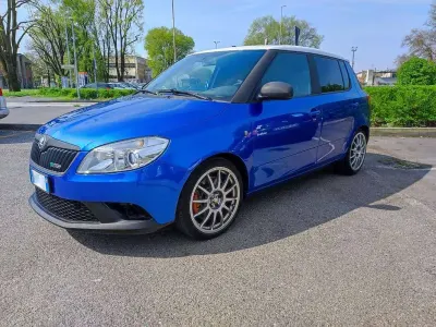 Usata Skoda Fabia RS 179 CV (131 kW) 2010 Blu/azzurro Berlina