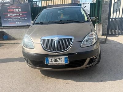Usata Lancia Musa 101 CV (74 kW) 2005 Oro Monovolume