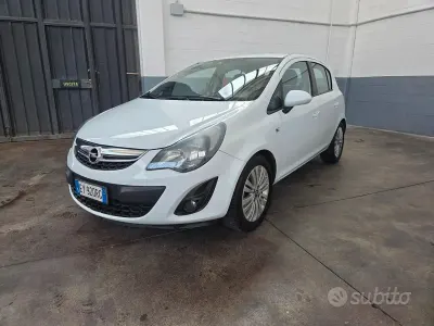 Usata Opel Corsa 85 CV (62 kW) 2015 Bianco Utilitaria