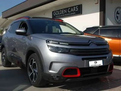 Usado Citroën C5 Aircross Shine 131 CV (96 kW) 2019 Plateado SUV