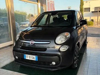 Usata Fiat 500L Living 95 CV (69 kW) 2016 Nero Monovolume