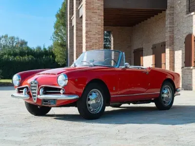 Usado Alfa Romeo Giulia Spider 92 CV (67 kW) 1964 Rojo Descapotable