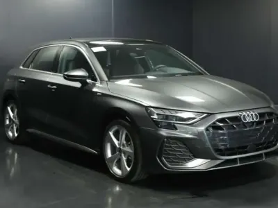 Nuova Audi A3 S-Line 150 CV (110 kW) 2025 Grigio daytona Berlina