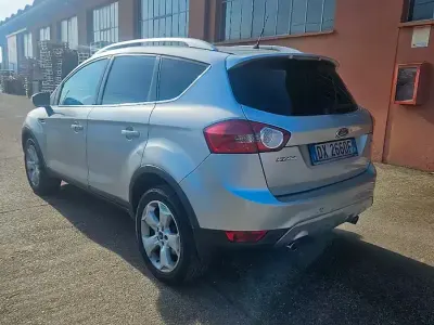 Usata Ford Kuga 136 CV (100 kW) 2009 Grigio SUV