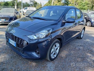 Usata Hyundai i10 67 CV (49 kW) 2023 Grigio Utilitaria