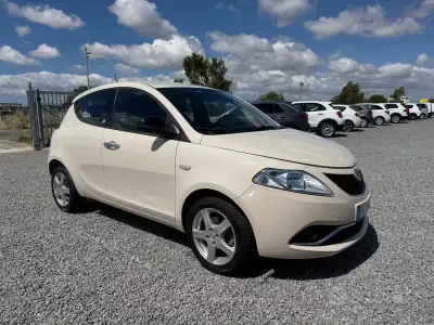 Usata Lancia Ypsilon 95 CV (69 kW) 2015 Utilitaria
