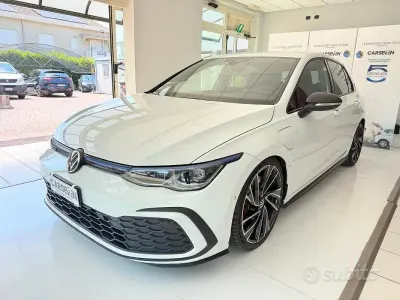 Usata VW Golf VIII GTE 150 CV (110 kW) 2021 Bianco Berlina