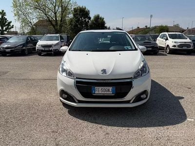 Usata Peugeot 208 Active 82 CV (60 kW) 2016 Bianco Utilitaria