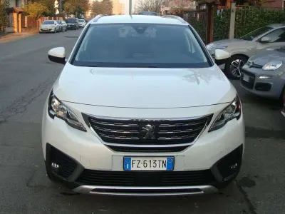 Usata Peugeot 5008 S 131 CV (96 kW) 2019 Bianco SUV