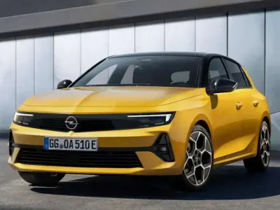 Nuova Opel Astra 61 kW (84 CV) 2026 Argento Monovolume