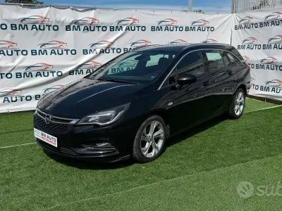 Usata Opel Astra Business 110 CV (80 kW) 2018 Nero Station wagon