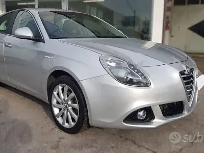 Usata Alfa Romeo Giulietta Progression 105 CV (77 kW) 2012 Grigio Utilitaria