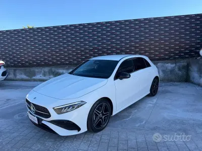 Nouvelle Mercedes A180 AMG line 116 ch (85 kW) 2026 Blanc Berline