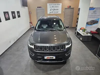 Usata Jeep Compass Limited 140 CV (102 kW) 2018 Grigio SUV
