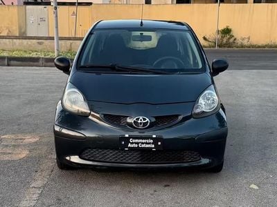 Gebraucht Toyota Aygo 68 PS (50 kW) 2007 Grau Kleinwagen