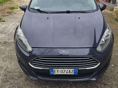 Begagnad Ford Fiesta Business Edition 100 HK (73 kW) 2015 Sedan