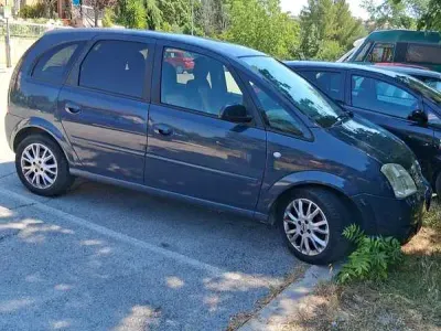 Usata Opel Meriva Cosmo 75 CV (55 kW) 2009 Monovolume