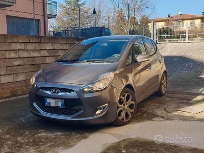 Begagnad Hyundai ix20 90 HK (66 kW) 2010 Grå Halvkombi