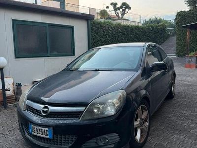 Usata Opel Astra GTC 101 CV (74 kW) 2008 Nero Coupé
