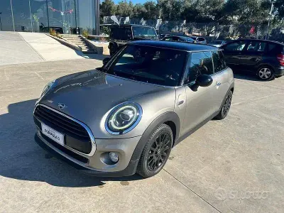 Usata Mini Cooper D Hype 116 CV (85 kW) 2019 Grigio Utilitaria
