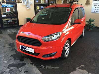 Rosso Usata 2017 Ford Tourneo Courier Trend Monovolume | 11.500 € (Buon prezzo)