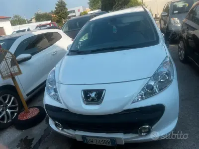 Usata Peugeot 207 174 CV (127 kW) 2009 Grigio Berlina