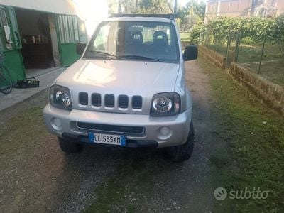 Usata Suzuki Jimny 82 CV (60 kW) 2003 Grigio SUV