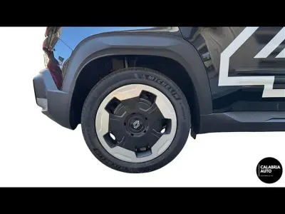 Nuova Renault R4 Iconic 11 kW (15 CV) 2026 Nero SUV