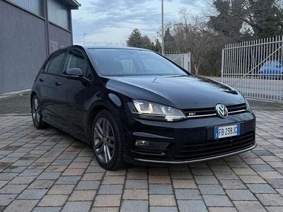 Nero Usata 2015 VW Golf R-line Berlina | 14.490 € (Buon prezzo)