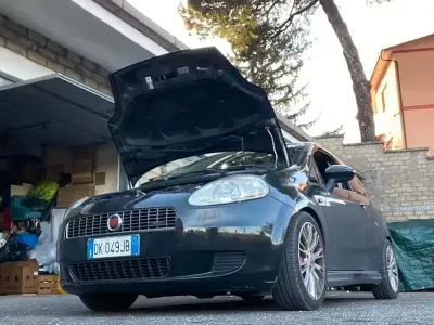 Usata Fiat Grande Punto Sport 120 CV (88 kW) 2007 Nero Utilitaria