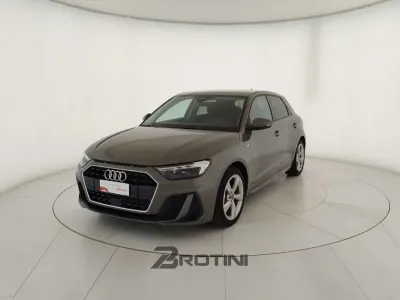 Usata Audi A1 S-Line 95 CV (69 kW) 2025 Grigio SUV