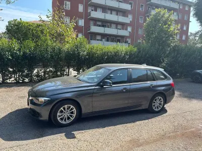Usata BMW 318 Comfort Edition 143 CV (105 kW) 2015 Grigio Station wagon