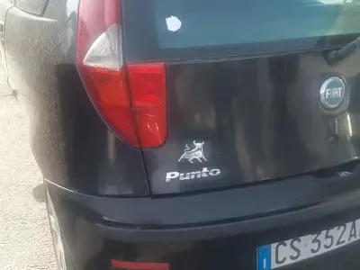 Usata Fiat Punto 69 CV (50 kW) 2004 Nero Utilitaria