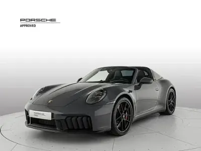Usata Porsche 911 Carrera 4 GTS Targa 541 CV (397 kW) 2025 Grigio scuro Cabrio