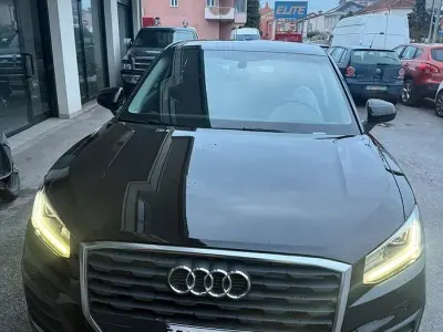 Usata Audi Q2 116 CV (85 kW) 2018 Nero SUV
