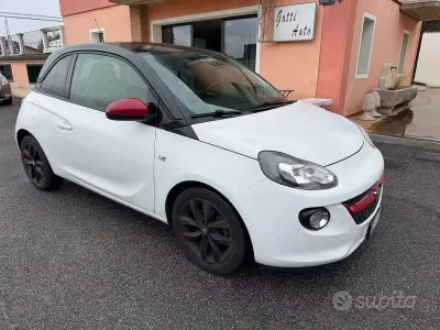 Usata Opel Adam 87 CV (63 kW) 2017 Bianco Utilitaria