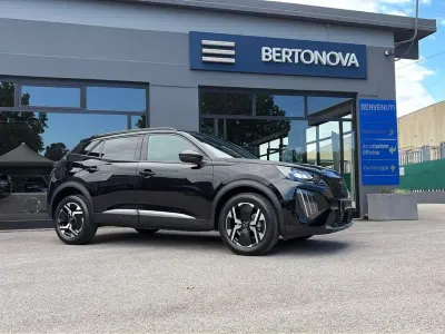 Usata Peugeot 2008 Allure 102 CV (75 kW) 2025 Nero SUV