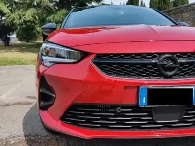 Usata Opel Corsa GS Line 131 CV (96 kW) 2023 Rosso Utilitaria