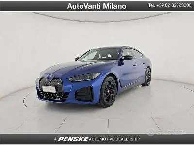 Usata BMW i4 Efficient Dynamics 400 kW (544 CV) 2024 Blu Berlina