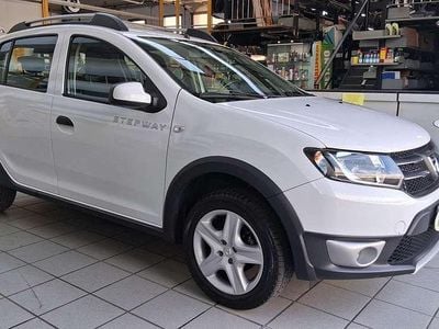 Usata Dacia Sandero Stepway 90 CV (66 kW) 2016 Bianco Berlina