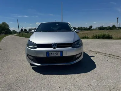 Usata VW Polo Comfortline 75 CV (55 kW) 2012 Grigio Utilitaria
